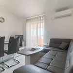 Апартаменты Car *