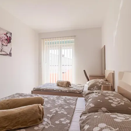 Apartman Car *