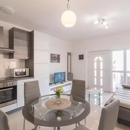Car Apartament