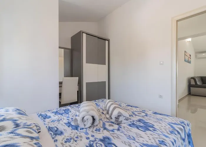 Apartman Car