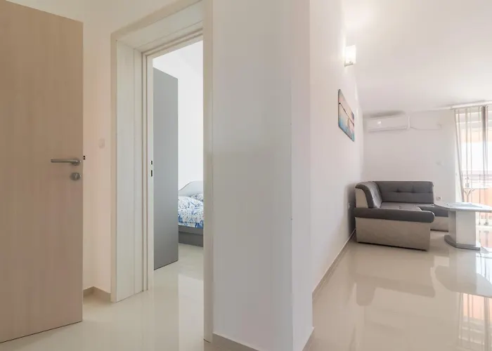 Apartman Car *