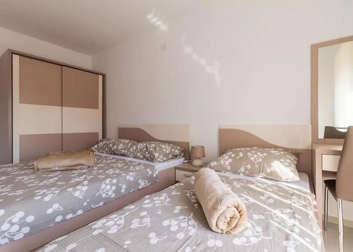 Car Apartman