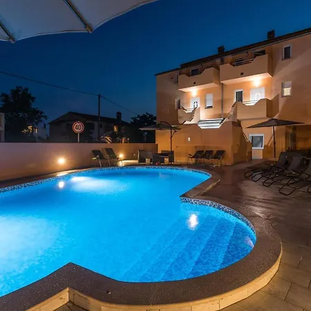 Car Apartment Pula